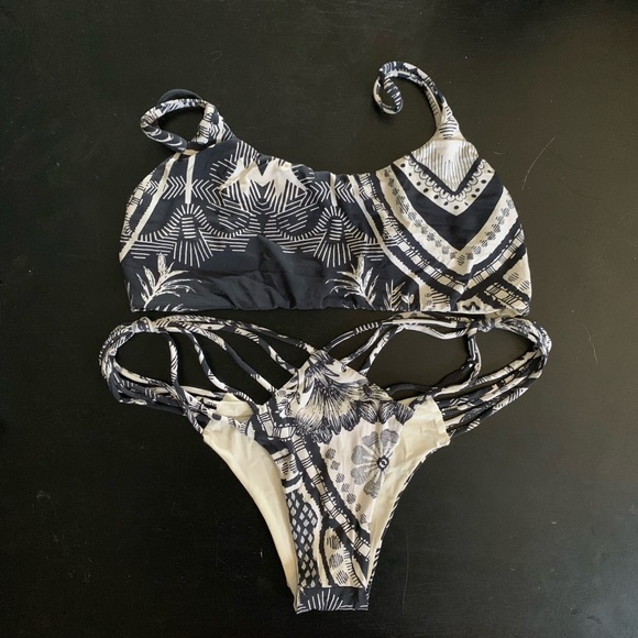 Barely worn San Lorenzo bikini - Picture 2 of 4